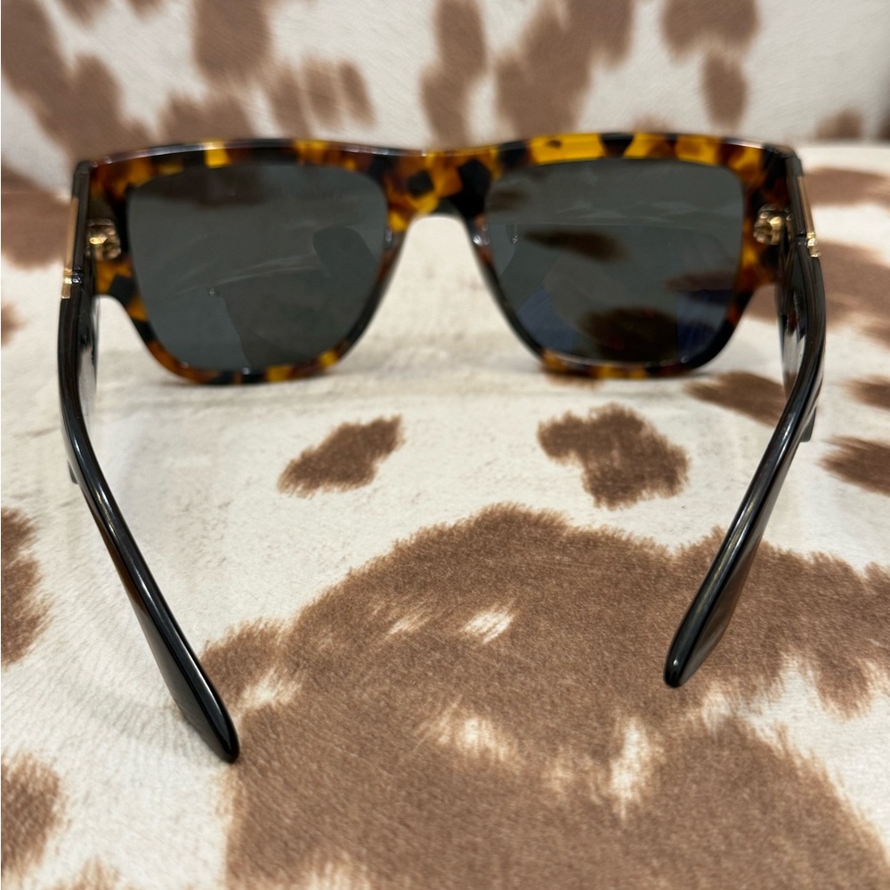 Versace Tortoise Shell Sunglasses - Picture 3 of 7
